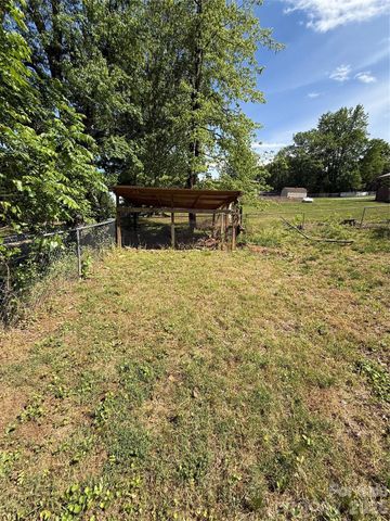 3678 Vantage Heights Circle, Lenoir, NC 28645
