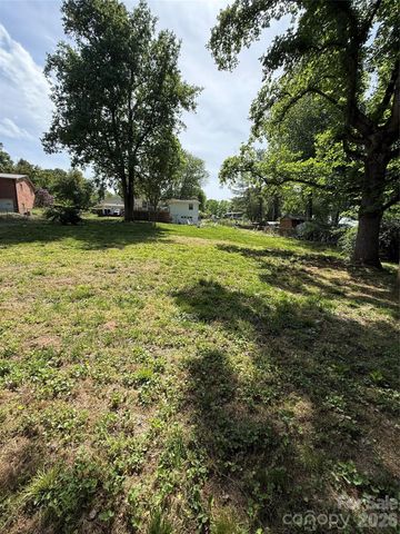 3678 Vantage Heights Circle, Lenoir, NC 28645