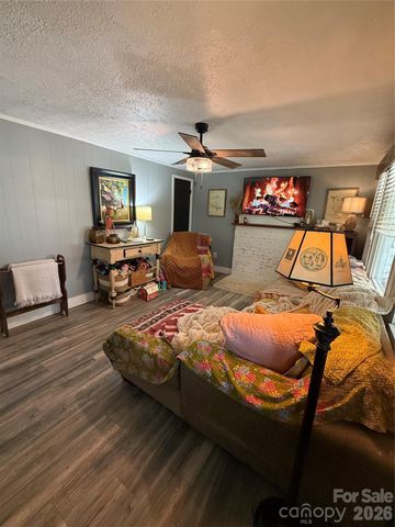 3678 Vantage Heights Circle, Lenoir, NC 28645