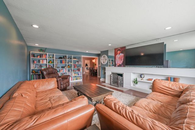1249 E LAVON DR, Millcreek, UT 84106