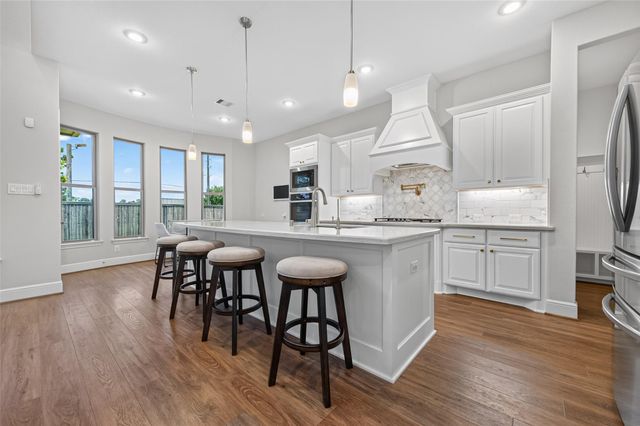 12802 N Palomino Lake Circle, Cypress, TX 77429