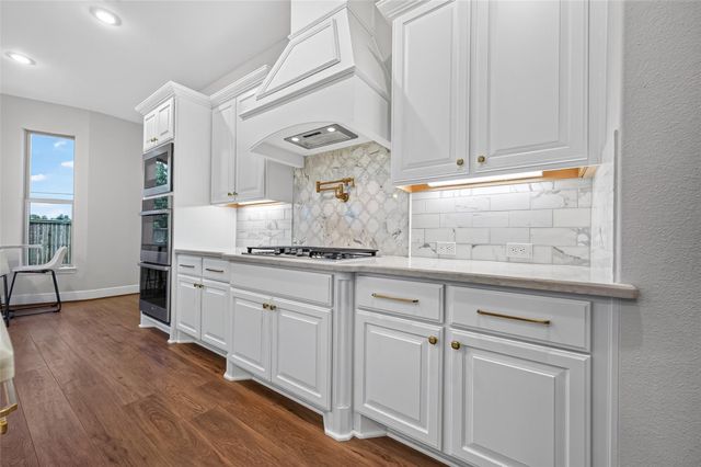12802 N Palomino Lake Circle, Cypress, TX 77429