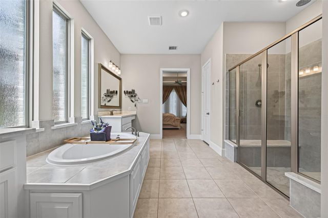 12802 N Palomino Lake Circle, Cypress, TX 77429