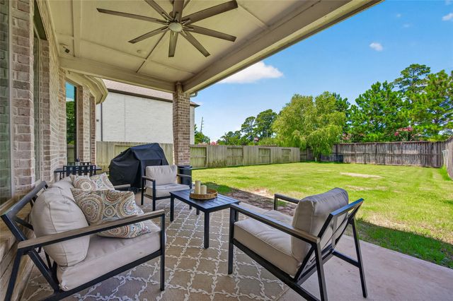 12802 N Palomino Lake Circle, Cypress, TX 77429