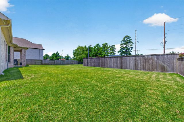 12802 N Palomino Lake Circle, Cypress, TX 77429