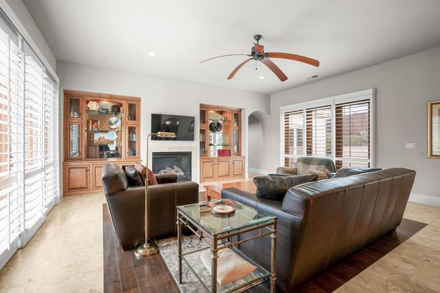 145 Flat Rock Ct, Folsom, CA 95630