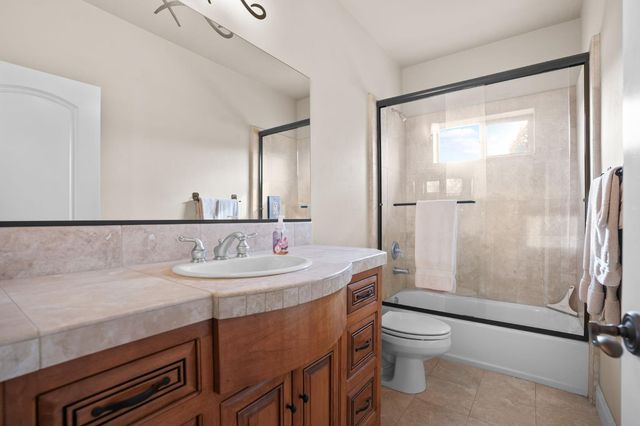 145 Flat Rock Ct, Folsom, CA 95630