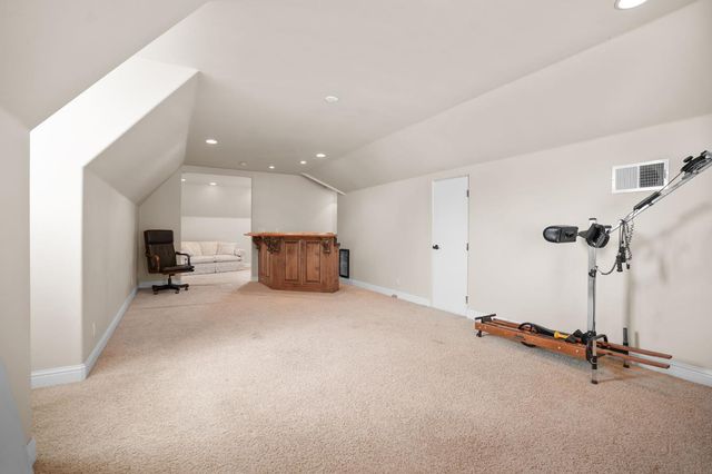 145 Flat Rock Ct, Folsom, CA 95630