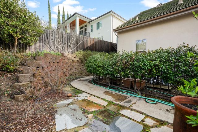 145 Flat Rock Ct, Folsom, CA 95630