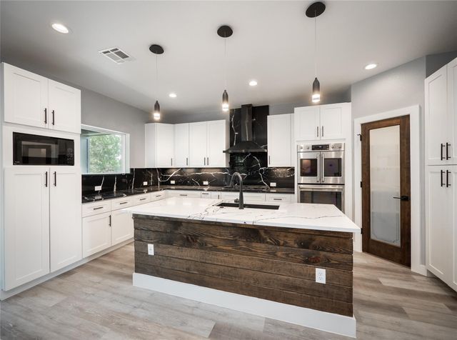 3013 Clark Ave, Lago Vista, TX 78645