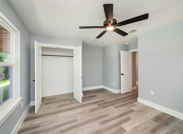 3013 Clark Ave, Lago Vista, TX 78645