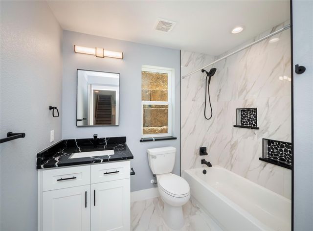 3013 Clark Ave, Lago Vista, TX 78645