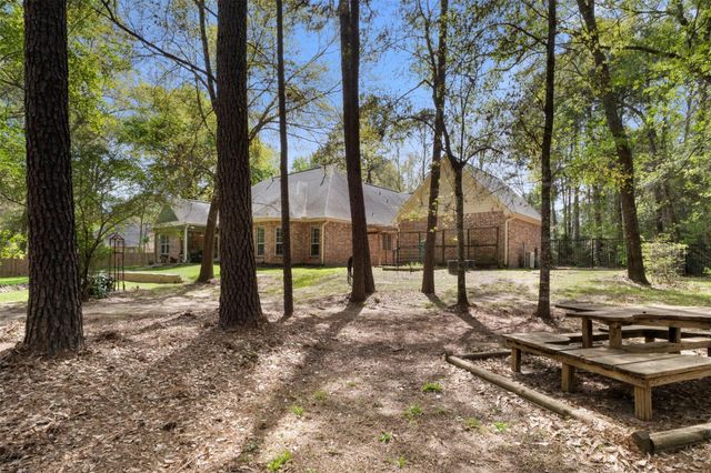 12002 Oak Cluster E, Magnolia, TX 77354