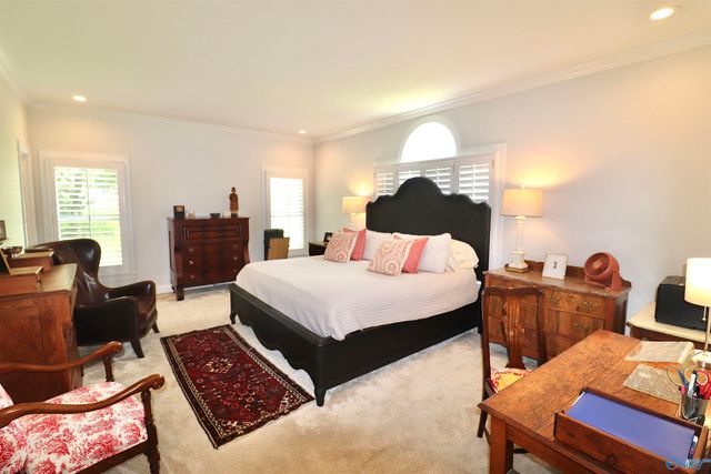 106 Ridgewood Circle, Cherokee Ridge, AL 35175