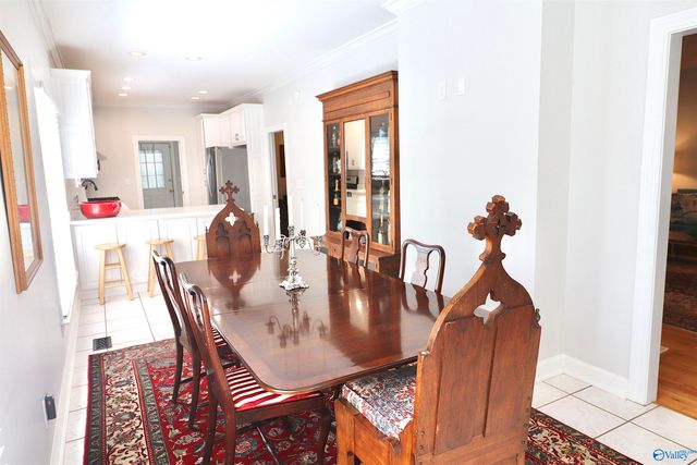 106 Ridgewood Circle, Cherokee Ridge, AL 35175
