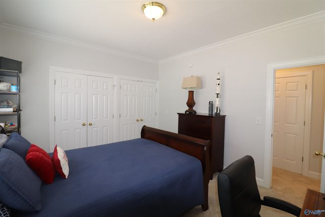 106 Ridgewood Circle, Cherokee Ridge, AL 35175