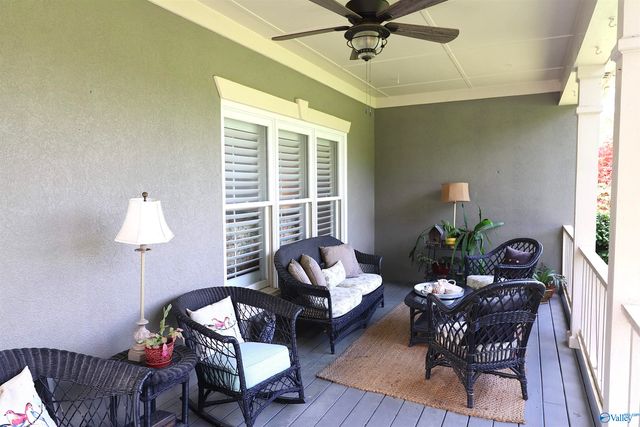 106 Ridgewood Circle, Cherokee Ridge, AL 35175