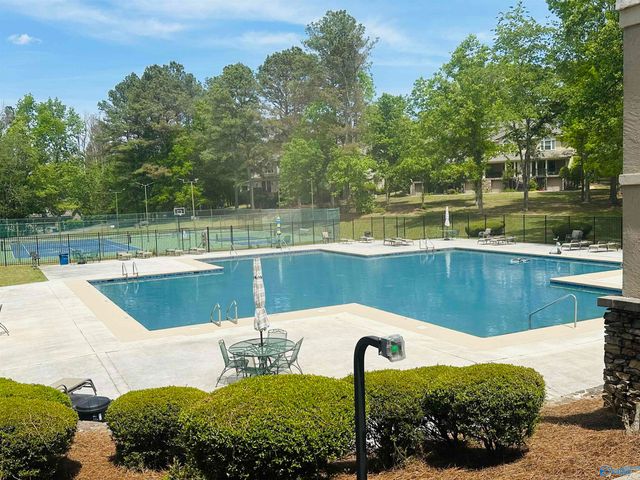 106 Ridgewood Circle, Cherokee Ridge, AL 35175