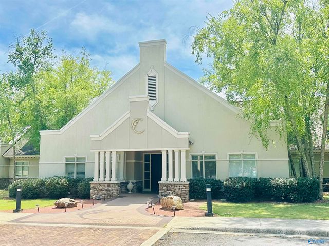 106 Ridgewood Circle, Cherokee Ridge, AL 35175