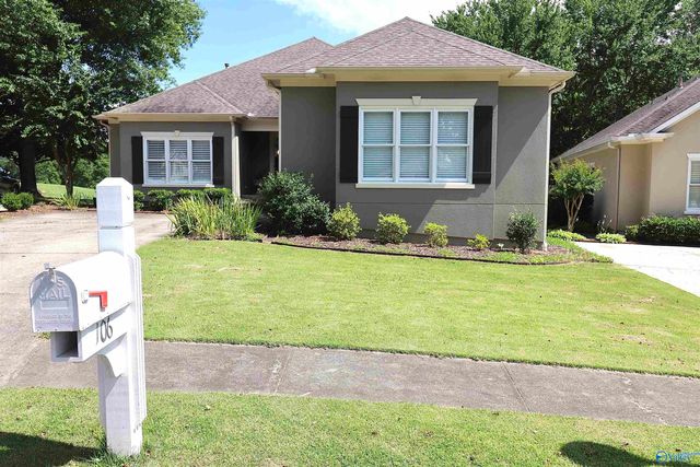 106 Ridgewood Circle, Cherokee Ridge, AL 35175