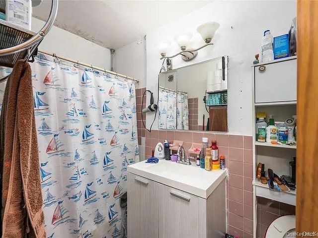 2661 marion ave 5A, Bronx, NY 10458