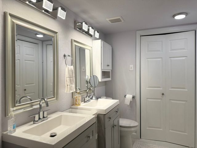 2835 Keller Springs Road 103, Carrollton, TX 75006