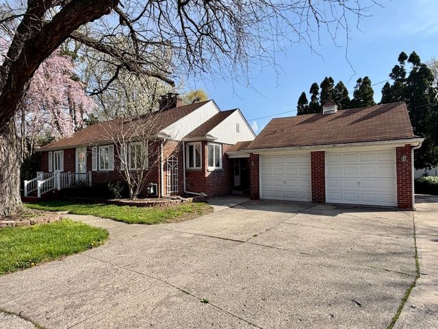20 Congress "C" Court, Saginaw, MI 48602