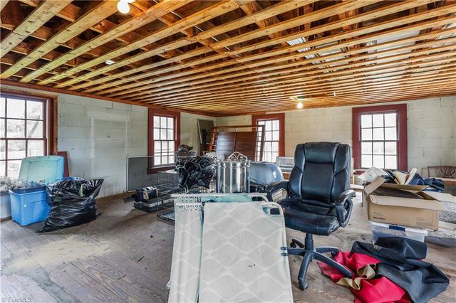 271 N Main Street, Denton, NC 27239