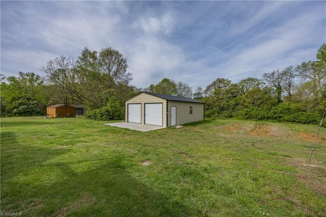 271 N Main Street, Denton, NC 27239
