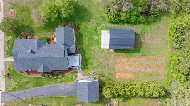 271 N Main Street, Denton, NC 27239