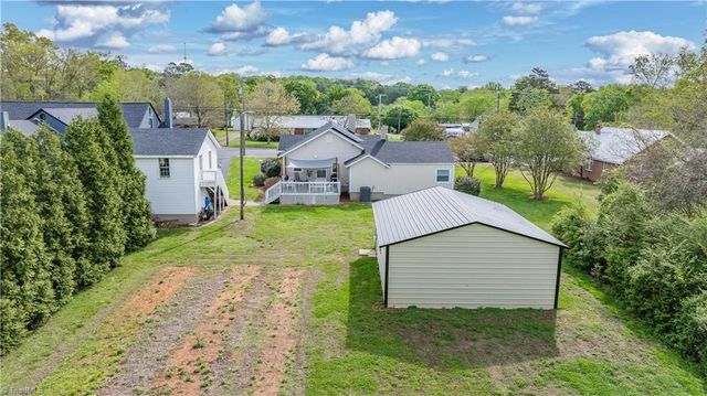 271 N Main Street, Denton, NC 27239
