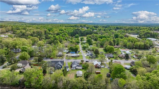 271 N Main Street, Denton, NC 27239