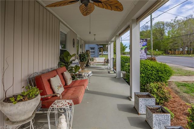 271 N Main Street, Denton, NC 27239
