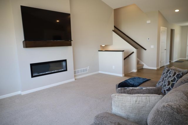 761 Yellowcrest Street SW, Delano, MN 55328