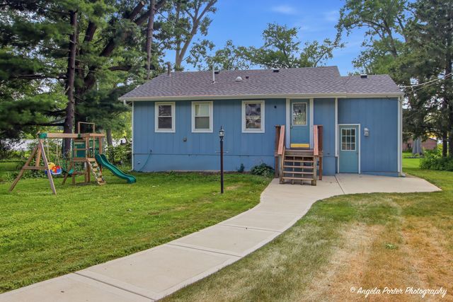4813 Wildwood Drive, Mchenry, IL 60051