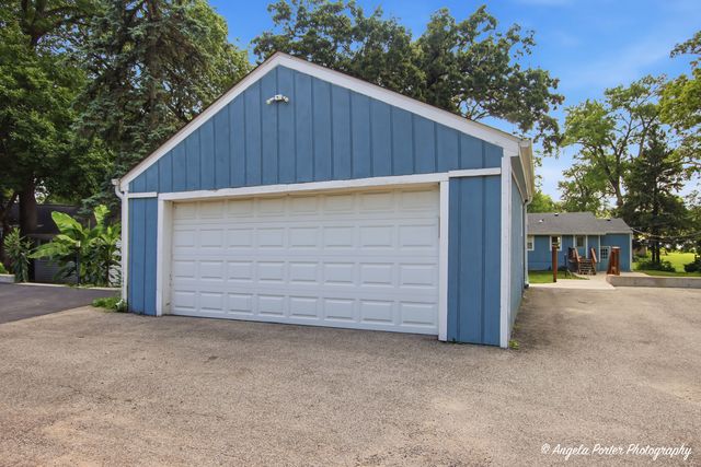 4813 Wildwood Drive, Mchenry, IL 60051