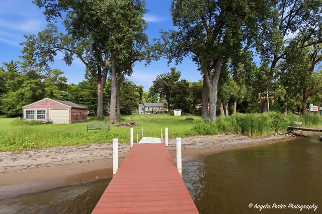 4813 Wildwood Drive, Mchenry, IL 60051