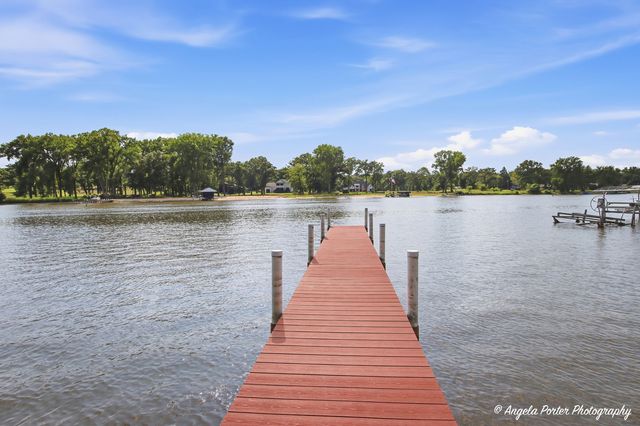 4813 Wildwood Drive, Mchenry, IL 60051