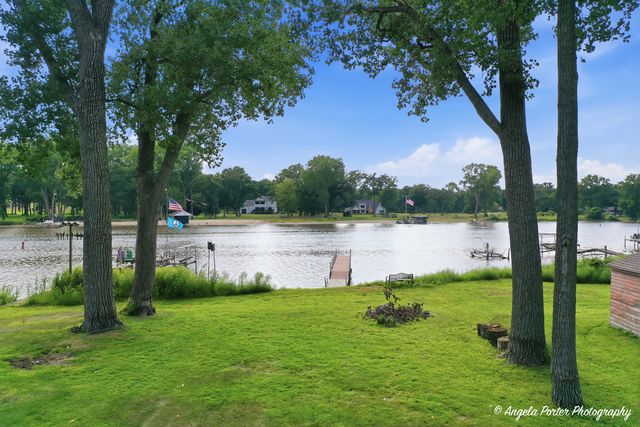 4813 Wildwood Drive, Mchenry, IL 60051