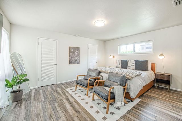 1527 W San Ramon Avenue, Fresno, CA 93711