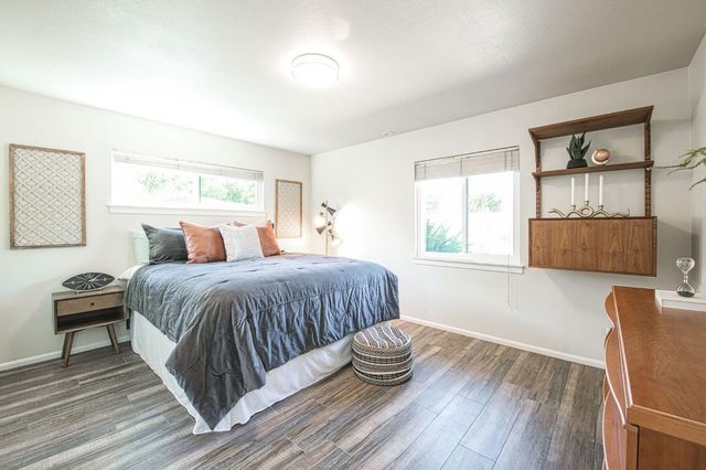 1527 W San Ramon Avenue, Fresno, CA 93711