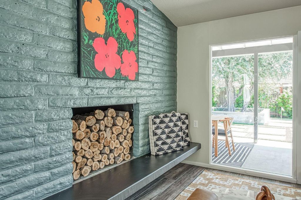 Image 23 of property listing at 1527 W San Ramon Avenue, Fresno, CA 93711