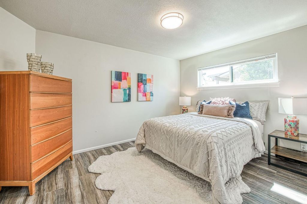 Image 32 of property listing at 1527 W San Ramon Avenue, Fresno, CA 93711