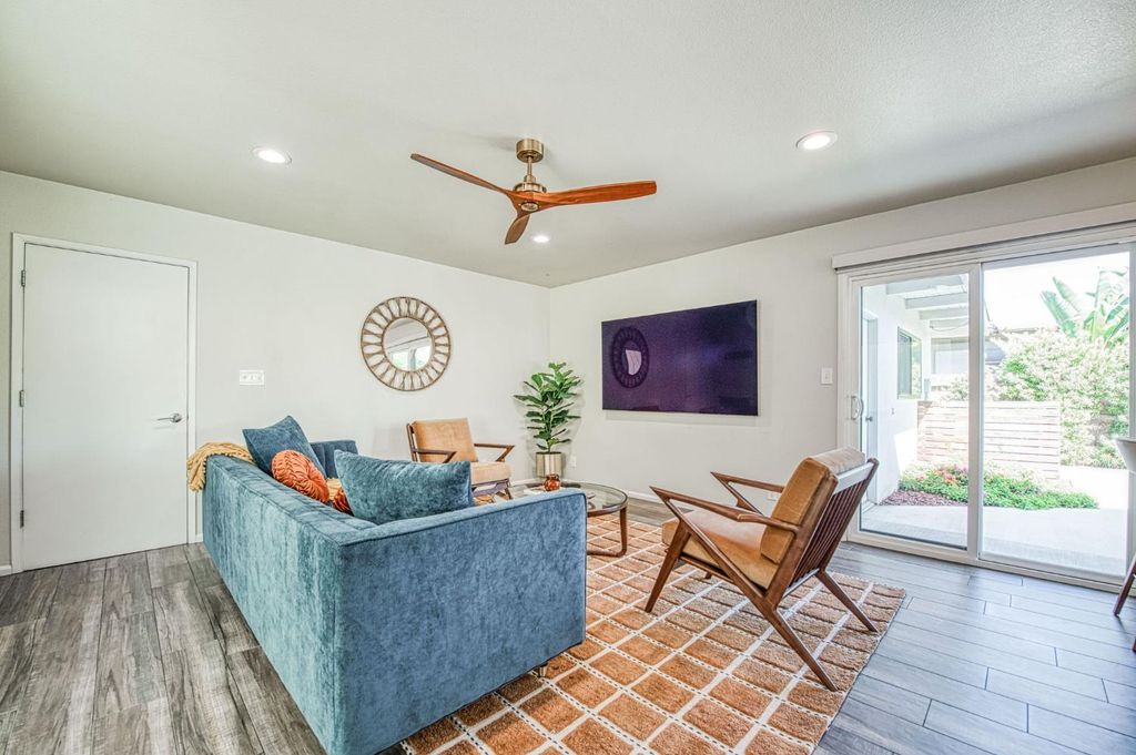 Image 9 of property listing at 1527 W San Ramon Avenue, Fresno, CA 93711