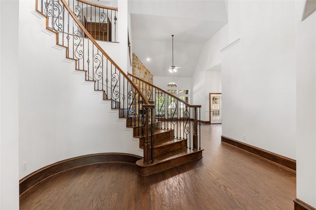2115 Graystone Ridge Drive, Conroe, TX 77304