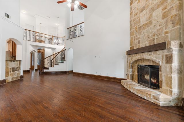 2115 Graystone Ridge Drive, Conroe, TX 77304