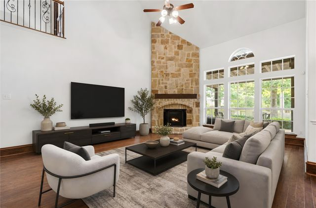2115 Graystone Ridge Drive, Conroe, TX 77304