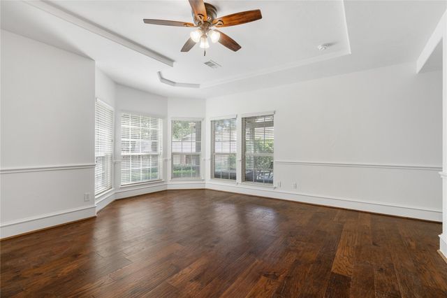 2115 Graystone Ridge Drive, Conroe, TX 77304