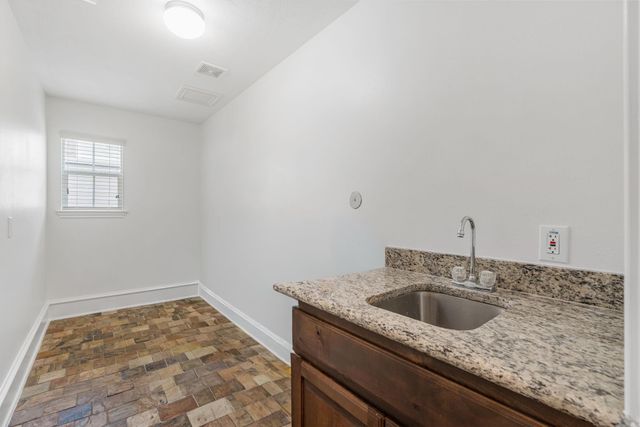 2115 Graystone Ridge Drive, Conroe, TX 77304