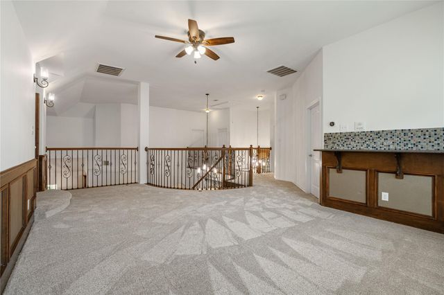 2115 Graystone Ridge Drive, Conroe, TX 77304